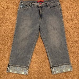 Women’s Jeans Capris Cosmopolitan 14
